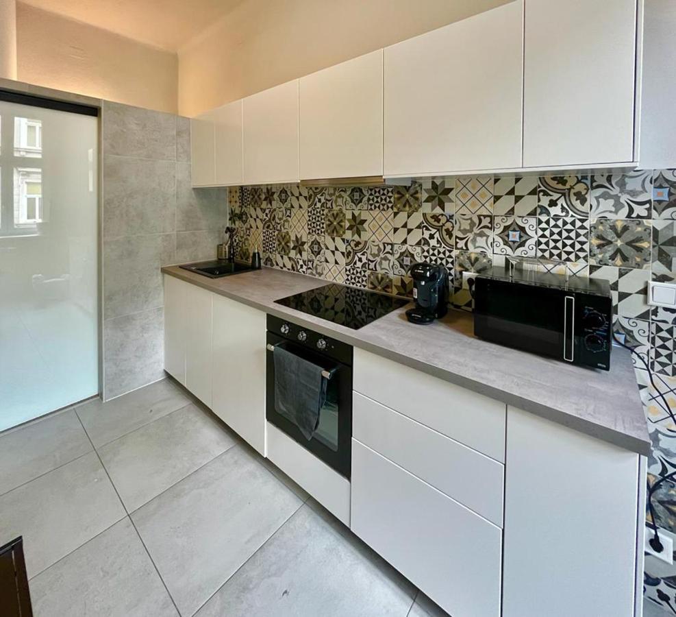 Beautiful City Centre Apartment 비엔나 외부 사진